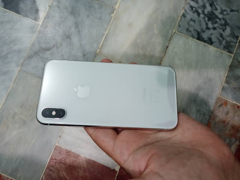 Apple iPhone X 6