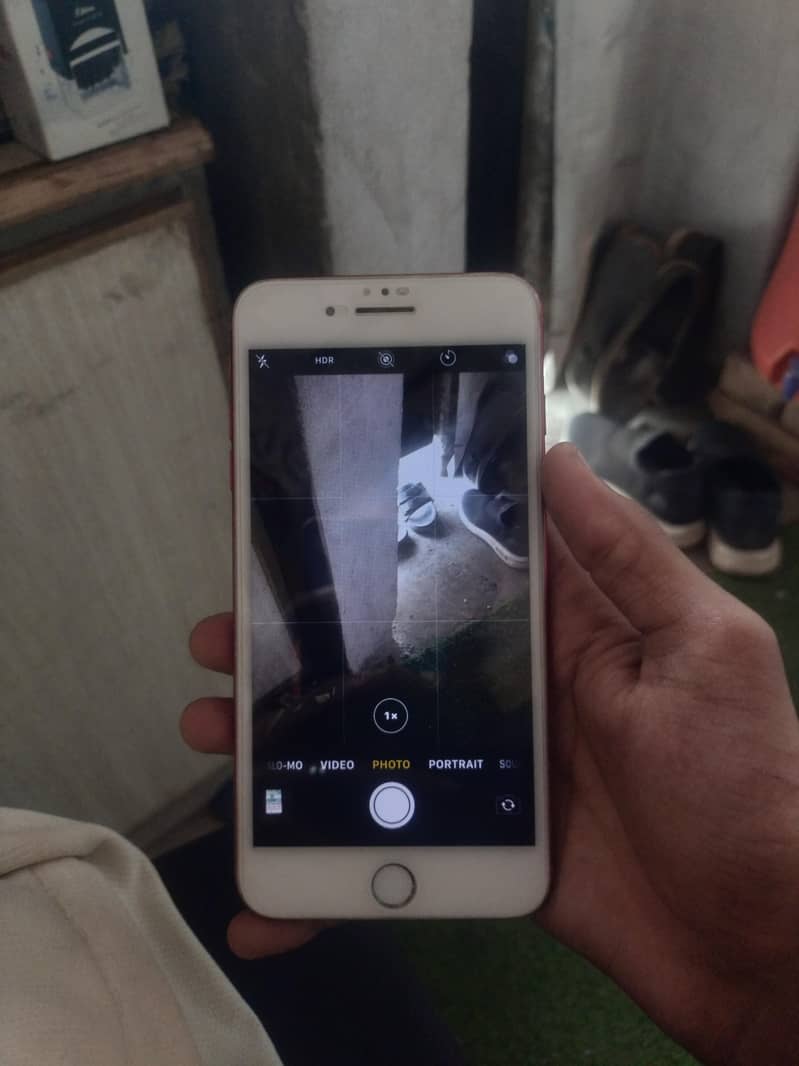 Apple iPhone 7 Plus 2