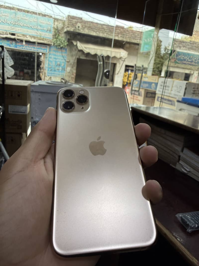 Apple iPhone 11 Pro 0