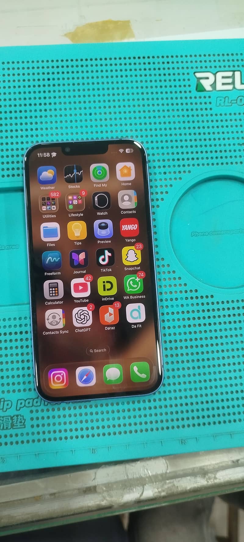 Apple iPhone 13 5