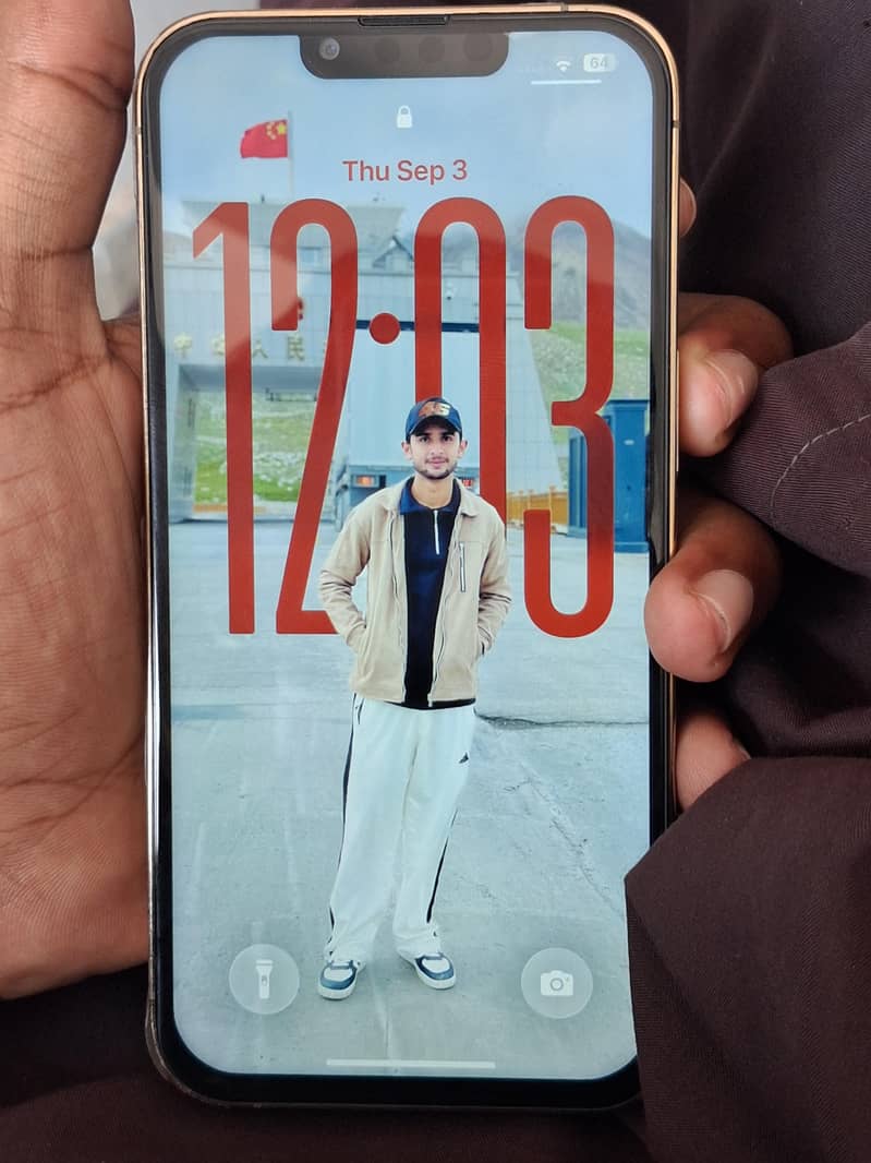 Apple iPhone 13 Pro 1