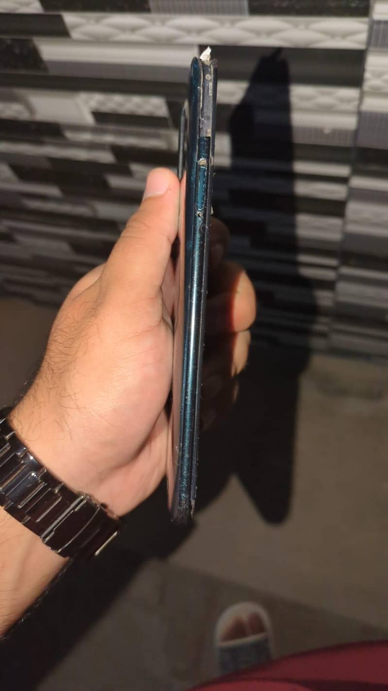 Tecno CAMON 15 Pro 4
