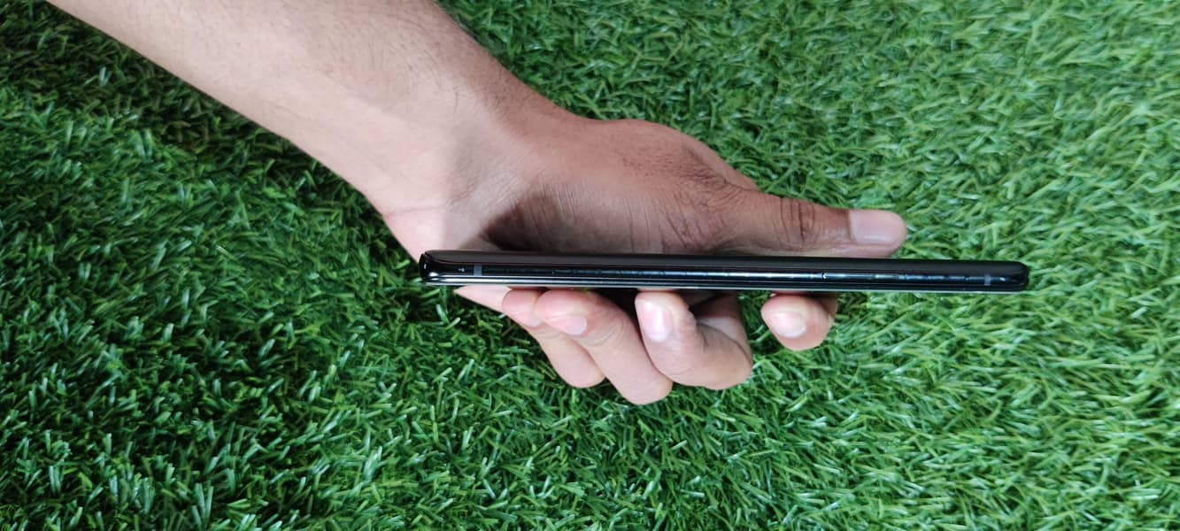 One Plus 9R 5