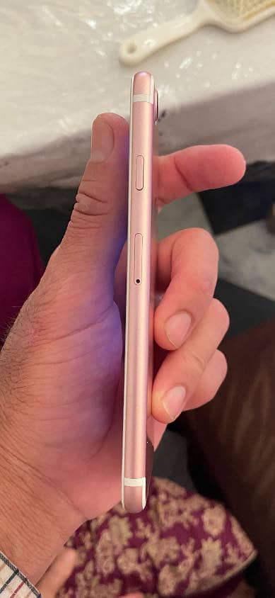 Apple iPhone 7 5