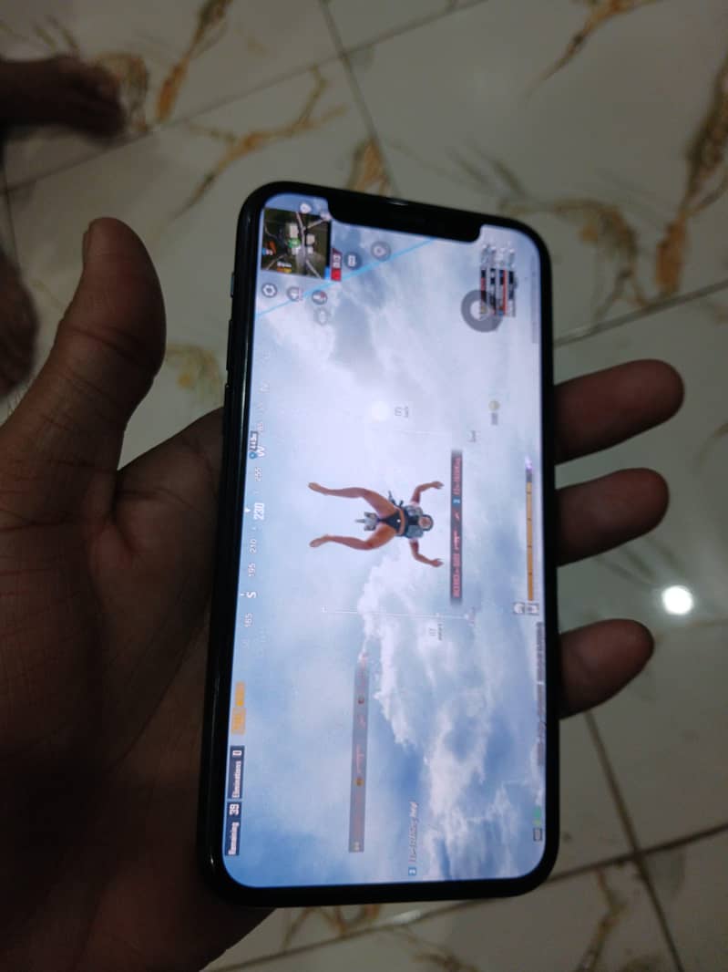 Apple iPhone 11 Pro 2