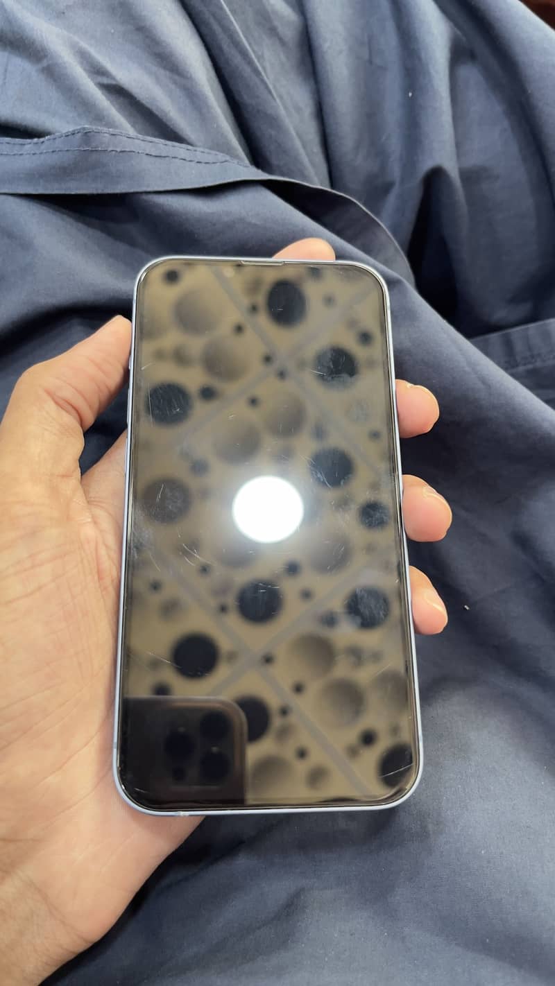 Apple iPhone 14 2