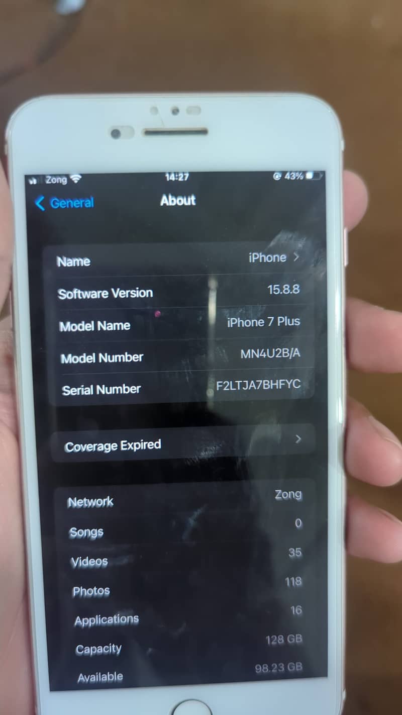 Apple iPhone 7 Plus 3