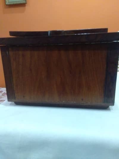 Quran Pak - wooden box