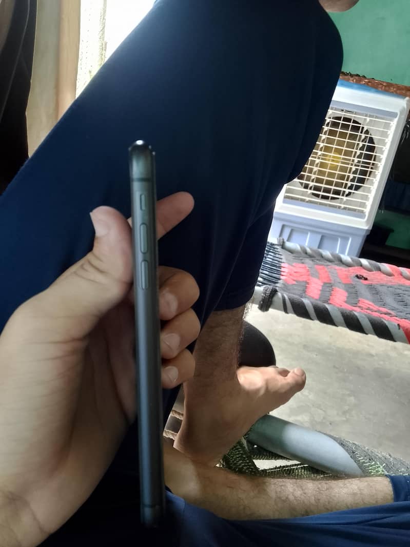 Apple iPhone 11 2