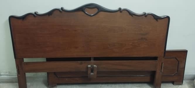 wooden bedset