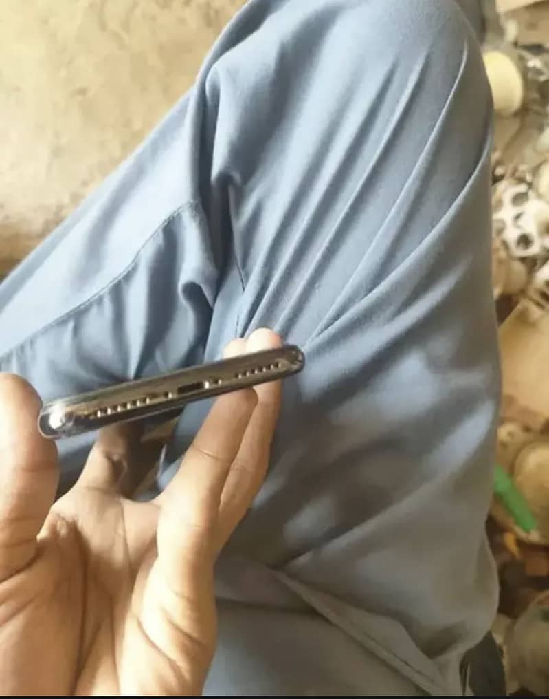 Apple iPhone X 1