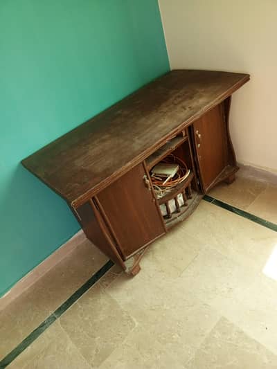 iron stand pure wood