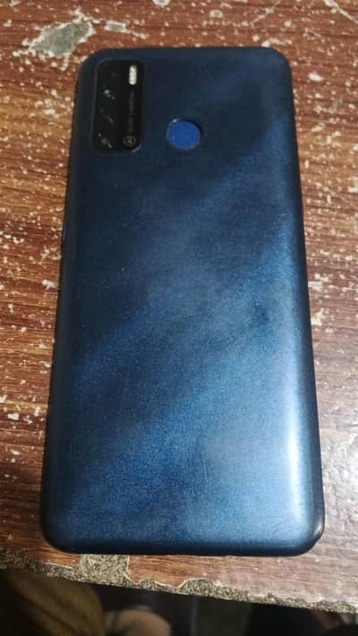 Tecno Pova 4