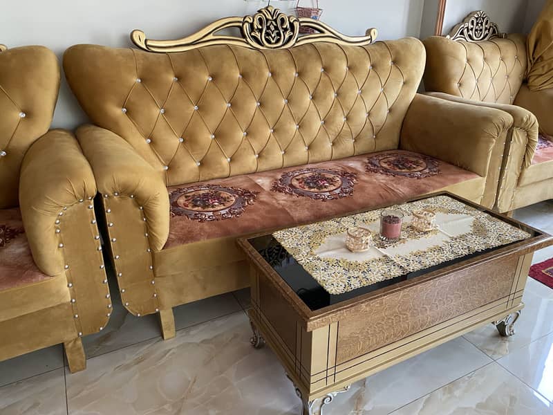 5 seater sofa 0