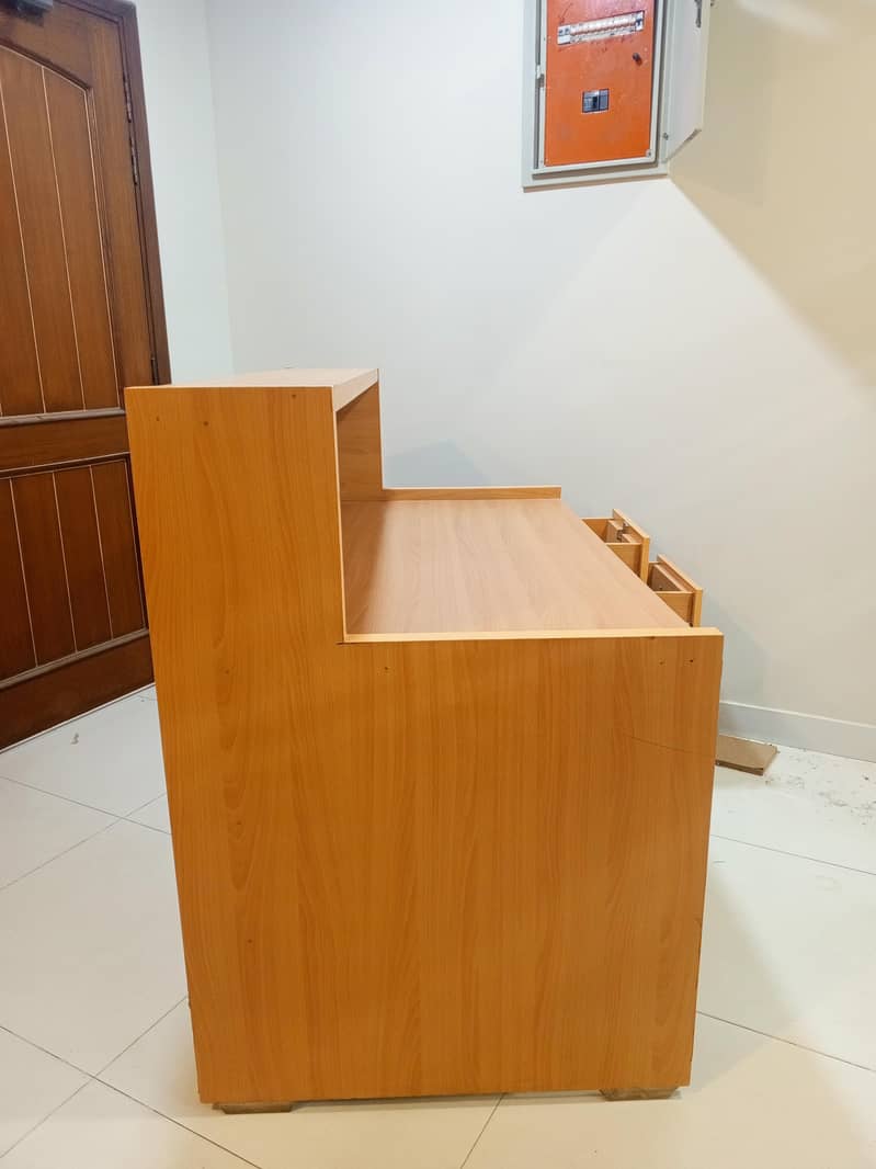 reception Desk 2