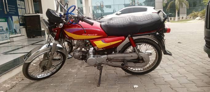 Honda CD 70 2004 Model - Lahore Registered - Engine Good