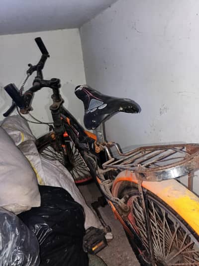 Used Bicycle in Excellent Condition – Ready to Ride!