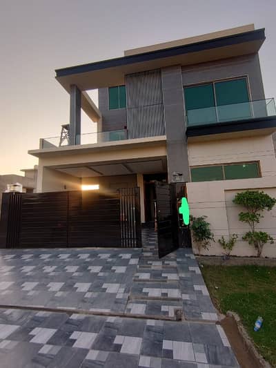 10 Marla brand new house for sale near 150ft road