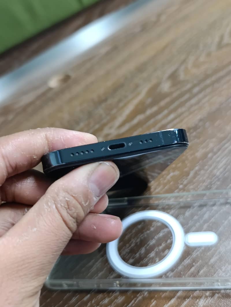 Apple iPhone 12 Pro 3