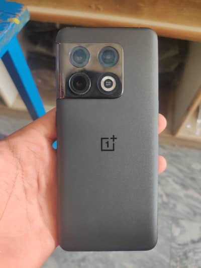 One Plus 10 Pro