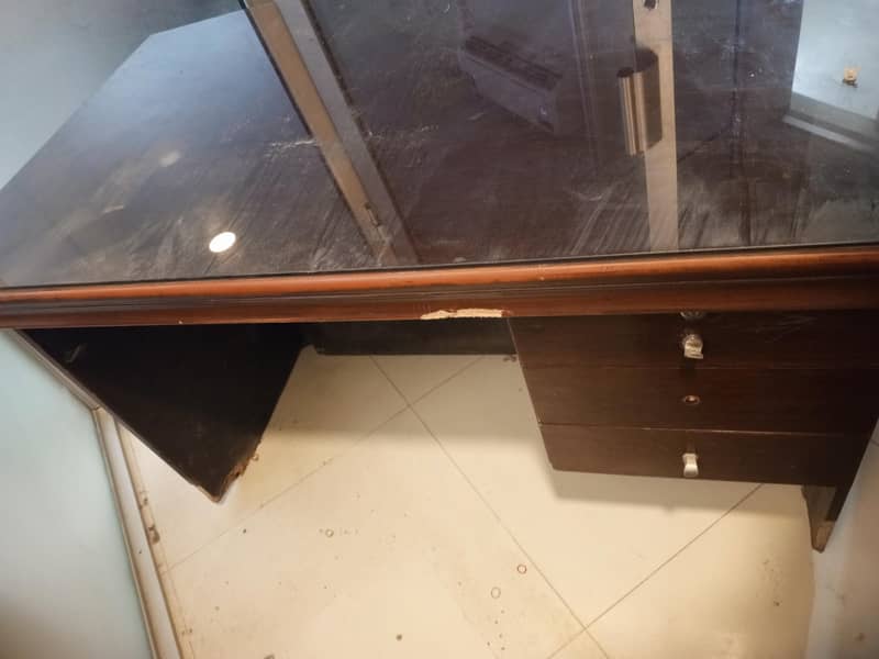 Executive Table 1
