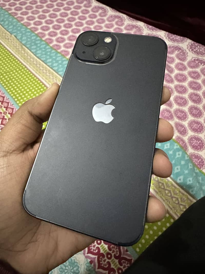 Apple iPhone 13 1