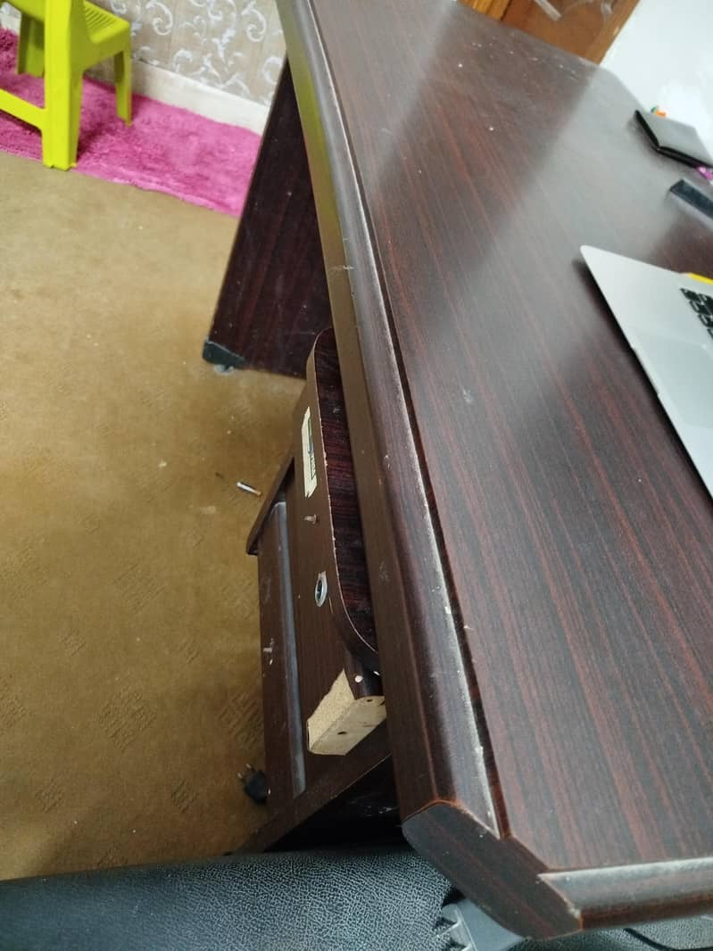 computer table wood 1