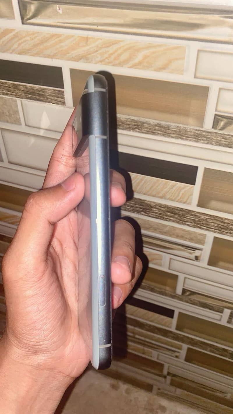 Google pixel 8 3