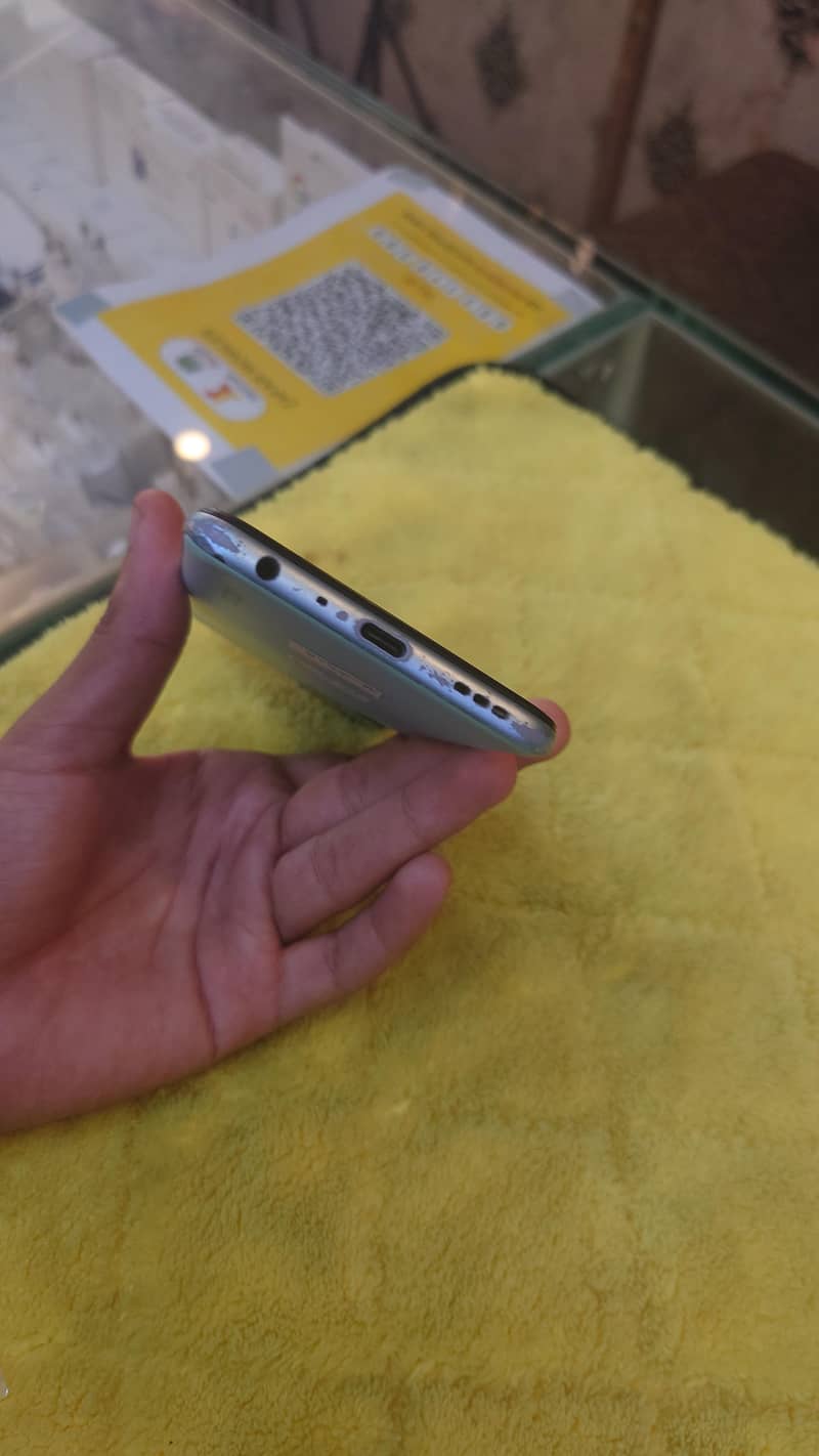 OPPO A7 0