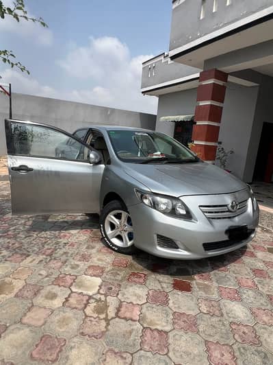 Toyota Corolla GLI 2011