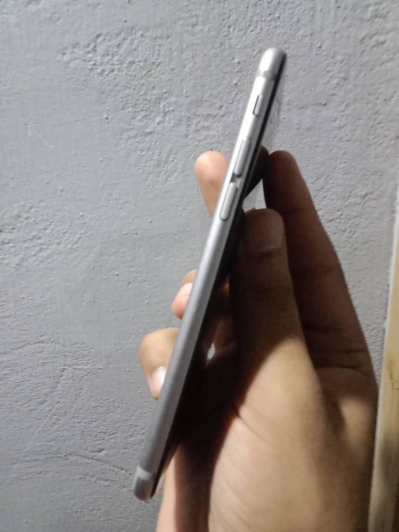 Apple iPhone 6 2