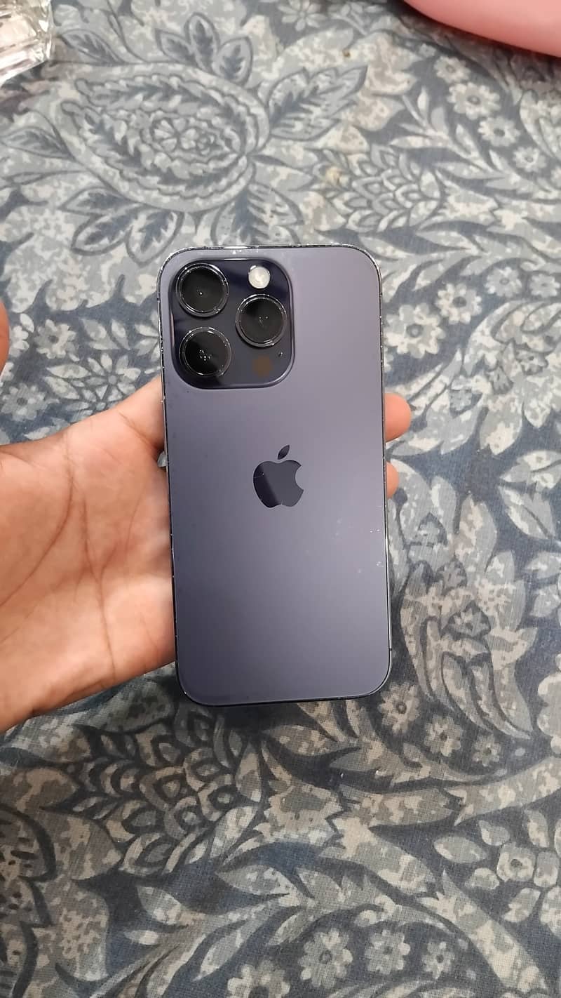 Apple iPhone 14 Pro 0