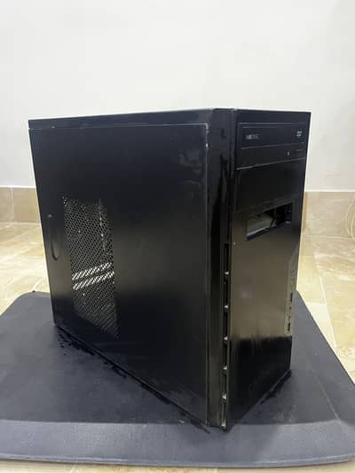 Core i5-4570 desktop PC with 120gb ssd 417gb hdd