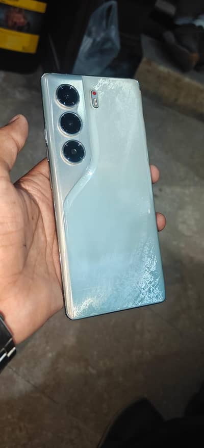 Tecno CAMON 40 Pro