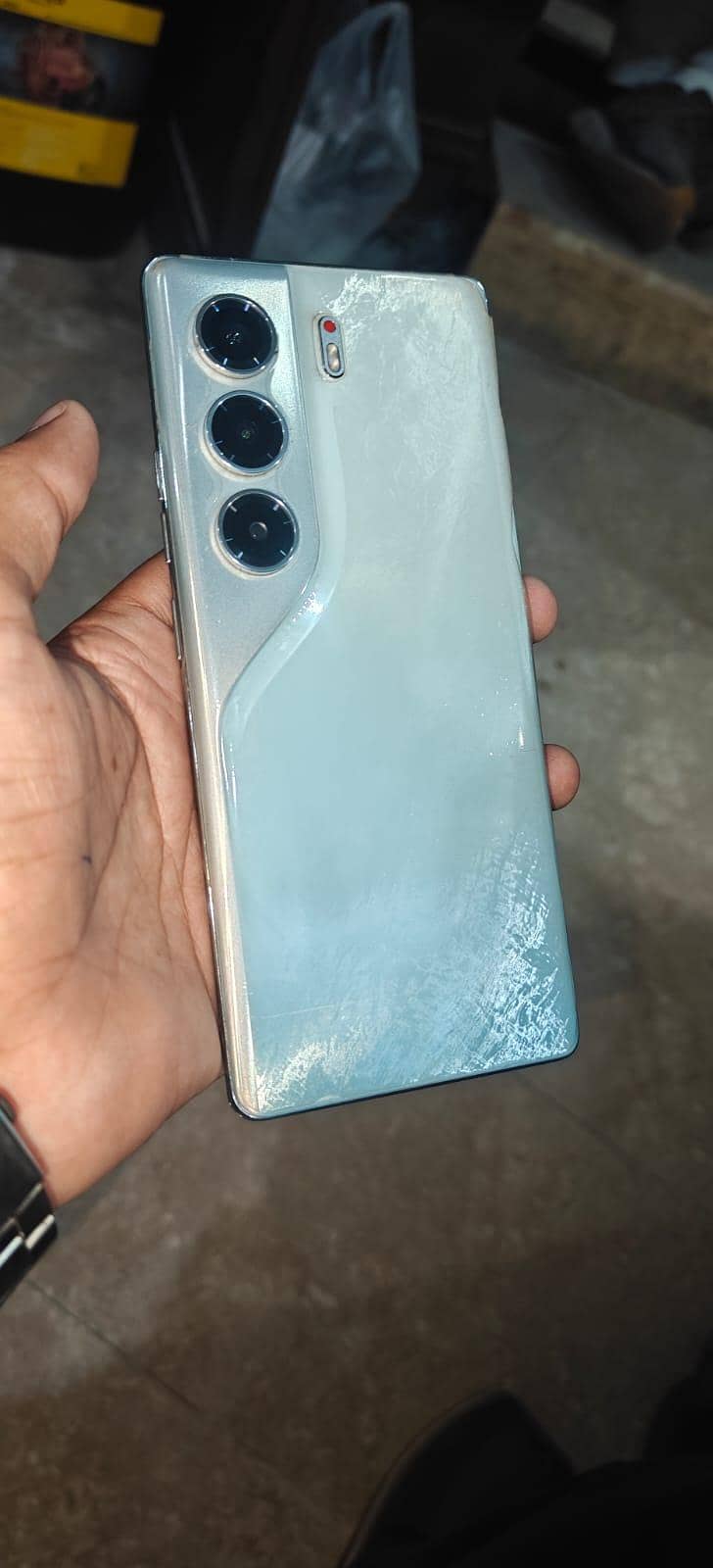 Tecno CAMON 40 Pro 0