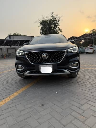MG HS 2022