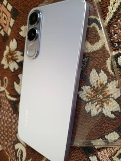 Vivo V70 FE 5G