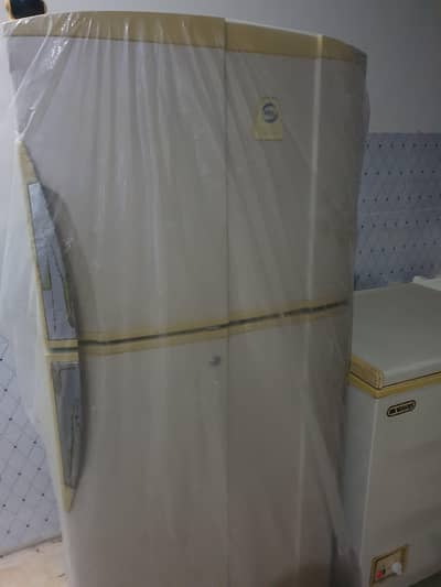 frig PEL Crystal Classic in very good condition.