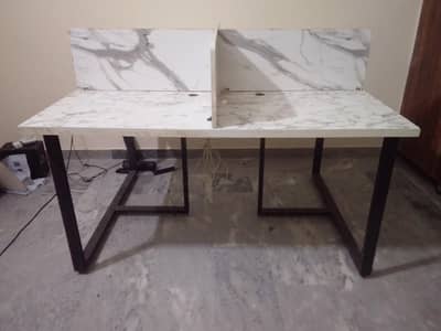 call center table