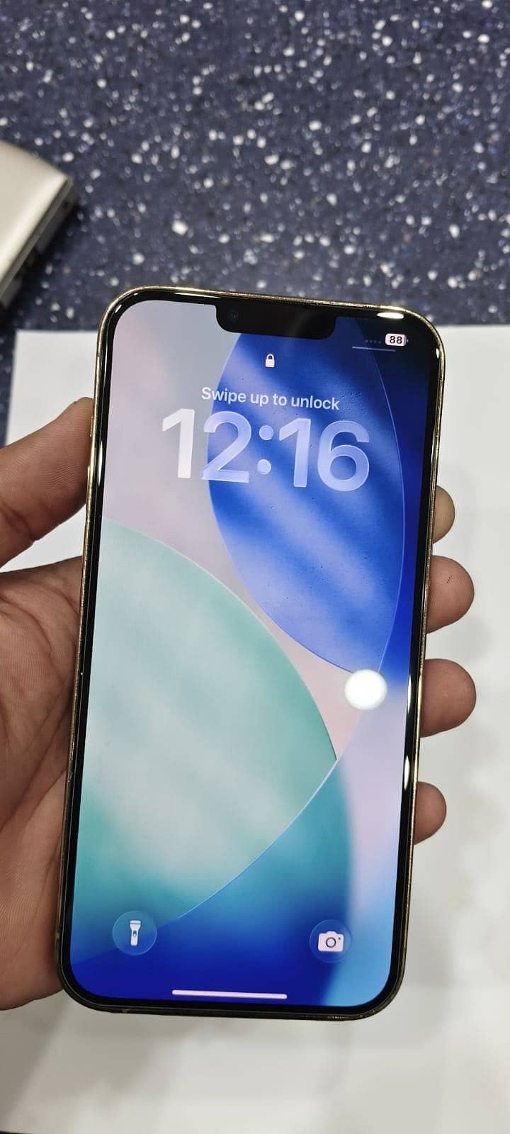 Apple iPhone 13 Pro Max 2