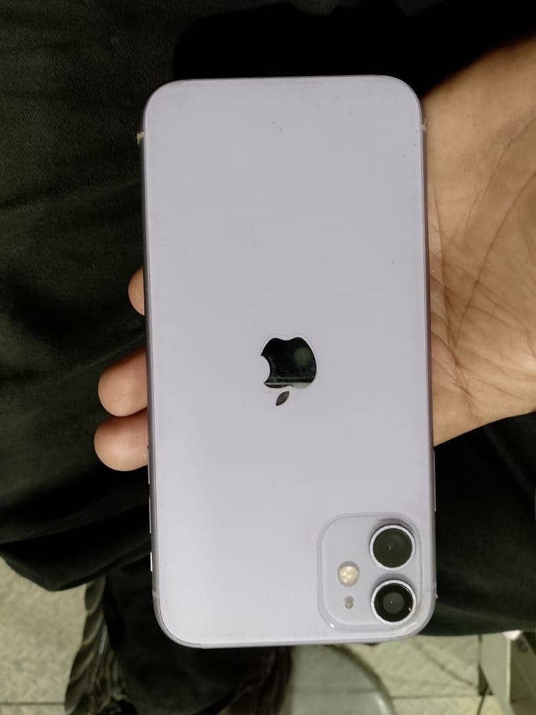 Apple iPhone 11 0
