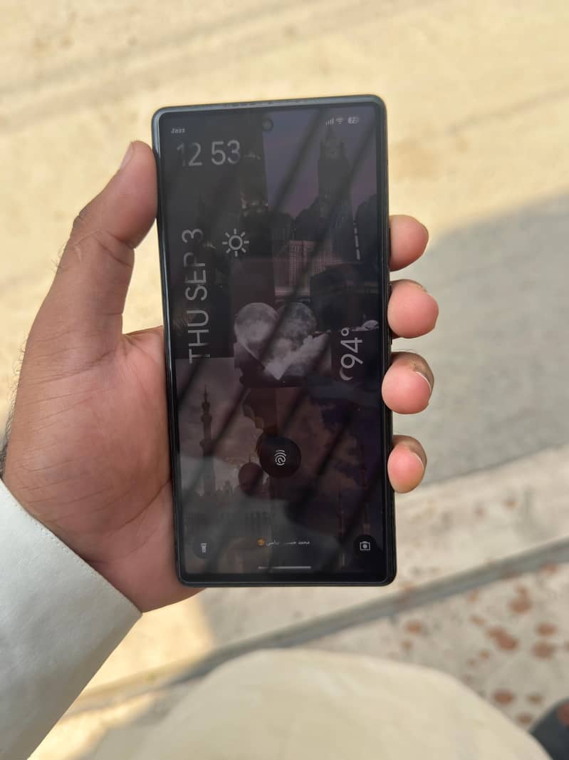 Google Pixel 6 4