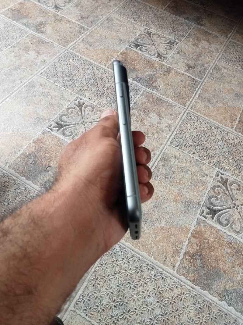 Google Pixel 8 3