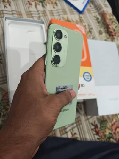 Tecno spark 40 pro plus 03054645655 what's pr rabty Kara