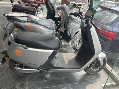 Yadea G5