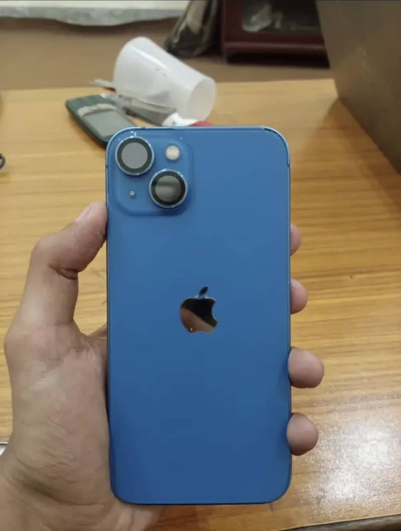 Apple iPhone 13 2