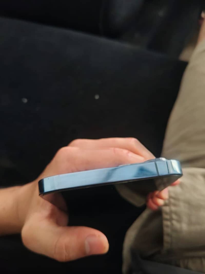 Apple iPhone 13 Pro Max 1