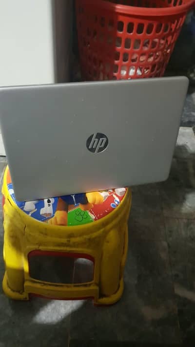 HP i3