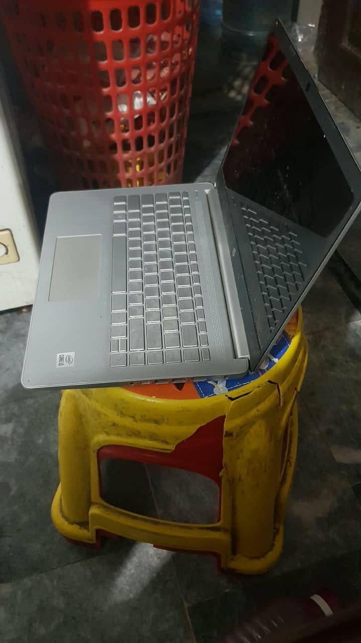HP i3 1
