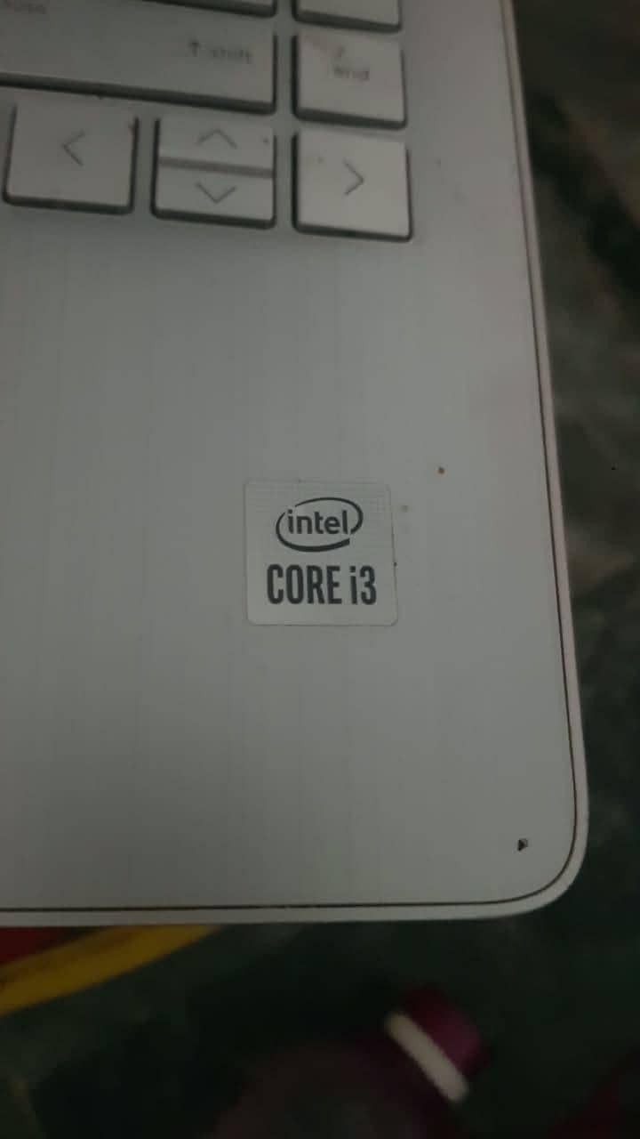 HP i3 3